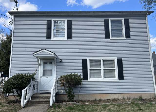 Property at 1225 Forest Rd #1225, New Haven, CT 06515, 3 beds, 1.5 baths