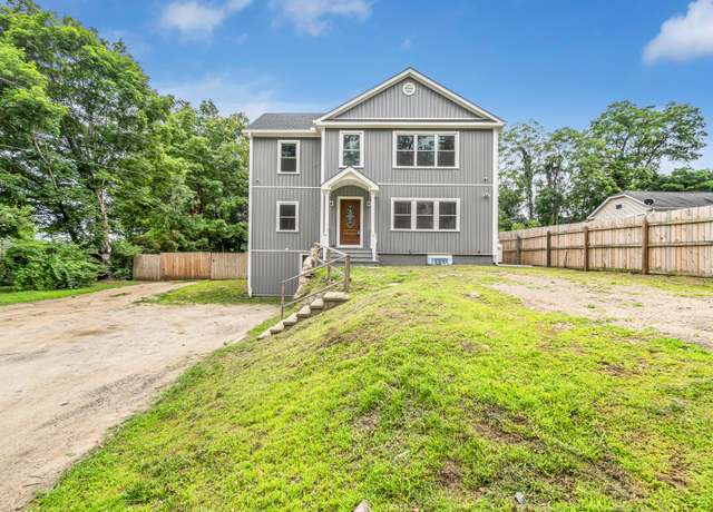 Property at 39 Beaver Brook Rd, Danbury, CT 06810, 6 beds, 3 baths