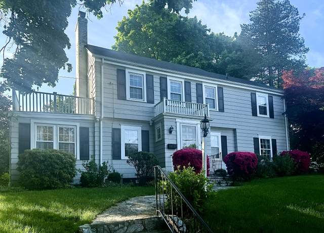 Property at 107 Rockland Rd, Fairfield, CT 06825, 4 beds, 1.5 baths
