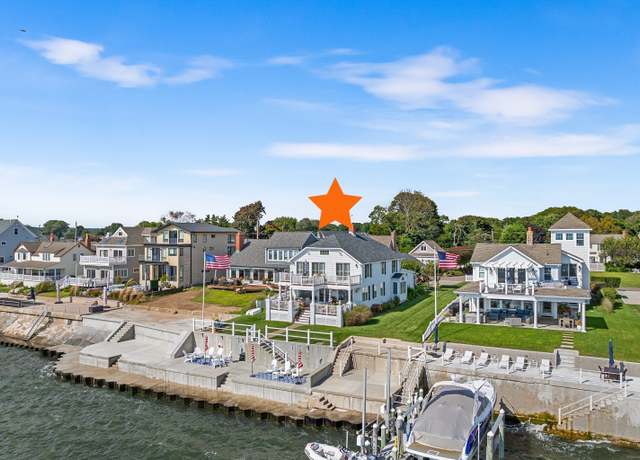 Property at 11 Loop Rd, Clinton, CT 06413, 4 beds, 2.5 baths