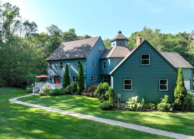 Property at 21 Stonewall Ln, Clinton, CT 06413, 3 beds, 3.5 baths