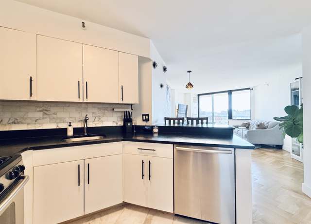 Property at 25 Forest St Unit 11C, Stamford, CT 06901, 1 bed, 1 bath