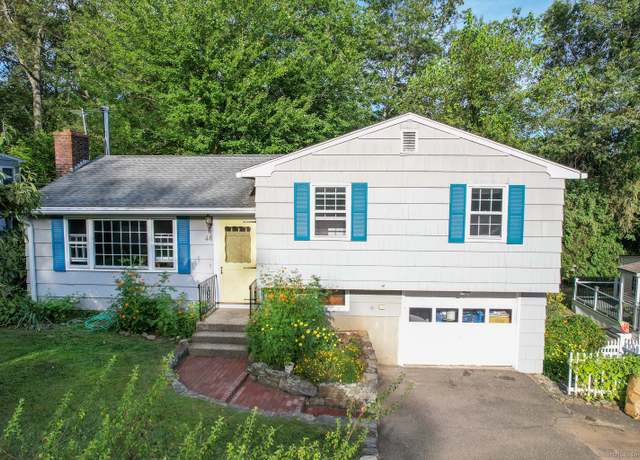 Property at 46 Thrushwood Pl, Waterbury, CT 06708, 3 beds, 1 bath