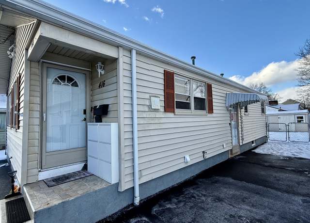 Property at 416 Nott St, Wethersfield, CT 06109, 3 beds, 2 baths