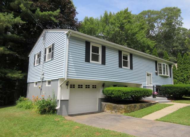 Property at 11 Ledgewood Dr, Ledyard, CT 06335, 3 beds, 1.5 baths