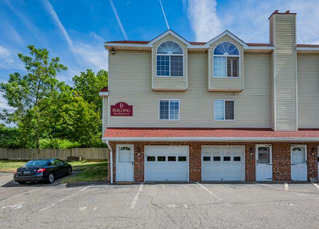 Property at 106 Pierpont Rd Unit B1, Waterbury, CT 06705, 2 beds, 1.5 baths