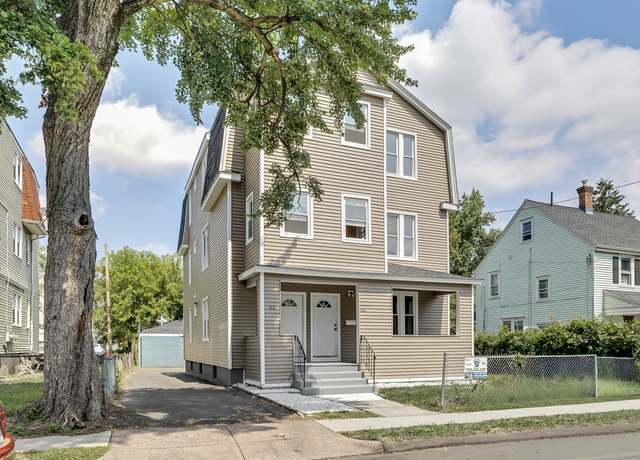 Property at 60 Arnold St, Hartford, CT 06106, 9 beds, 4.5 baths