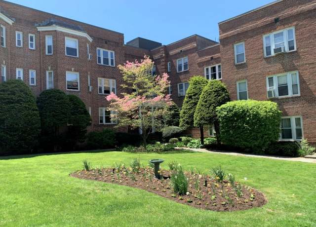 Property at 70 Strawberry Hill Ave Unit 5GR4, Stamford, CT 06902, 1 bath