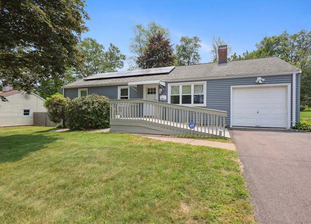 Property at 803 Nott St, Wethersfield, CT 06109, 2 beds, 1 bath