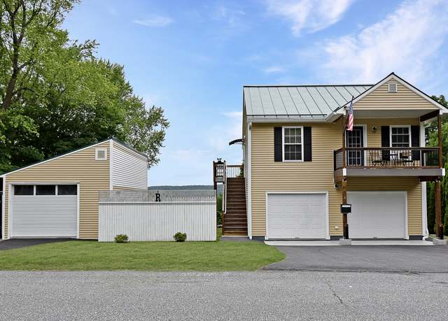 Property at 31 Bristol St, Thomaston, CT 06787, 2 beds, 1.5 baths