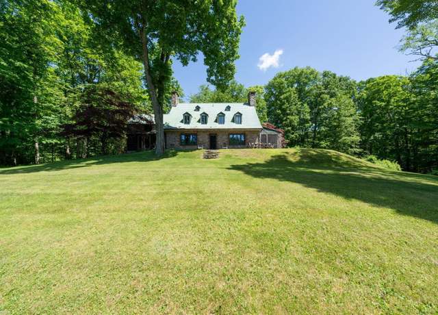 Property at 295 Stub Hollow Rd, New Hartford, CT 06057, 4 beds, 3.5 baths