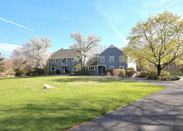 Property at 108 Northwood Dr, Easton, CT 06612, 5 beds, 4 baths
