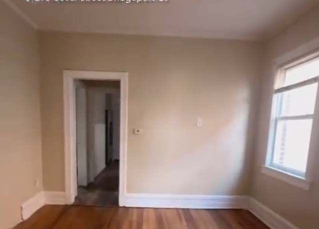 Property at 287 Dover St, Bridgeport, CT 06610, 10 beds, 4 baths