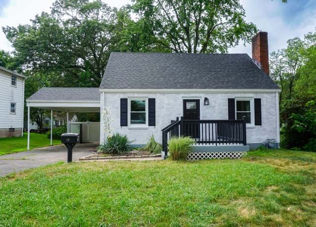 Property at 36 Packard St, Manchester, CT 06040, 3 beds, 1.5 baths
