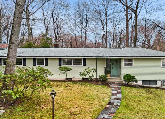 Property at 19 Idlewood Dr, Stamford, CT 06905, 2 beds, 2.5 baths