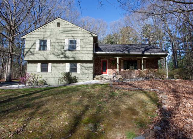 Property at 21 Lawton Dr, Simsbury, CT 06070, 4 beds, 2.5 baths