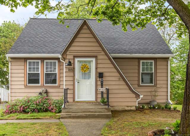 Property at 165 Carver St, Waterbury, CT 06708, 3 beds, 1 bath
