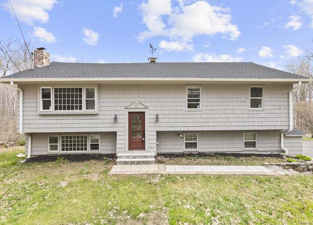 Property at 30 Old Green Rd, Newtown, CT 06482, 4 beds, 2 baths
