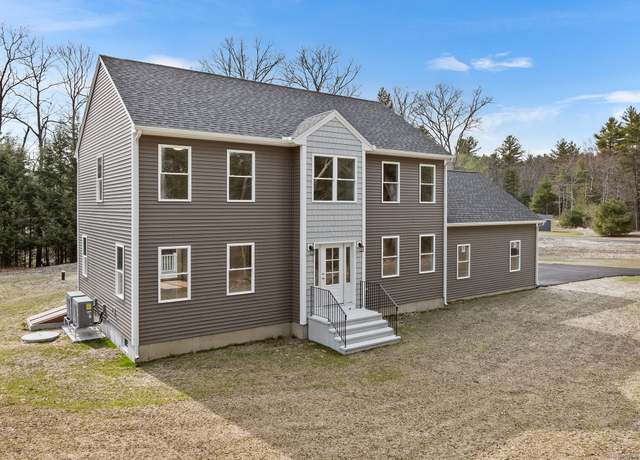 Property at 124 New Rd, Thompson, CT 06277, 3 beds, 2.5 baths