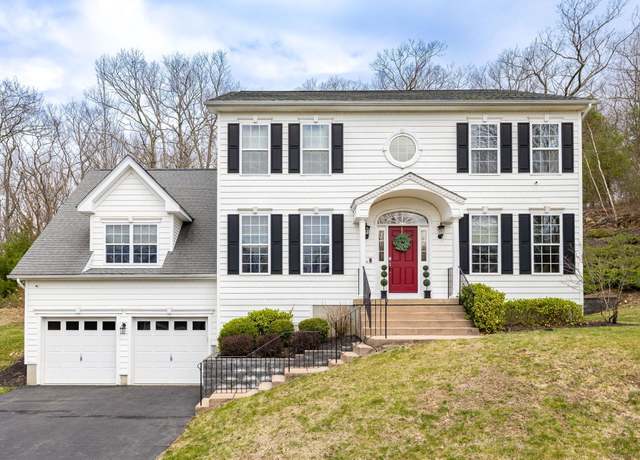 Property at 71 Magnolia Ct, Torrington, CT 06790, 4 beds, 2.5 baths