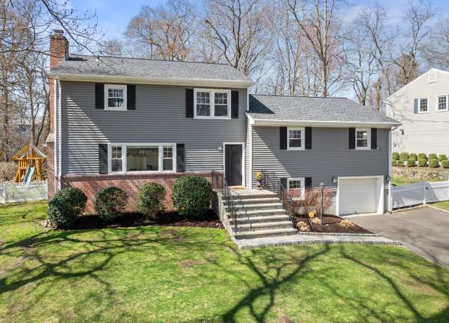 Property at 167 Ferncliff Rd, Fairfield, CT 06825, 5 beds, 2.5 baths
