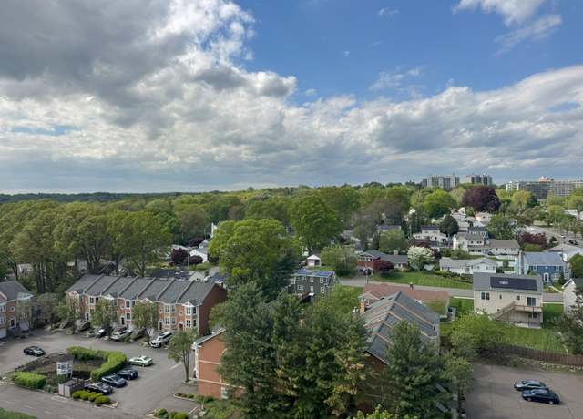 Property at 2625 Park Ave Unit 12G, Bridgeport, CT 06604, 1 bed, 1 bath