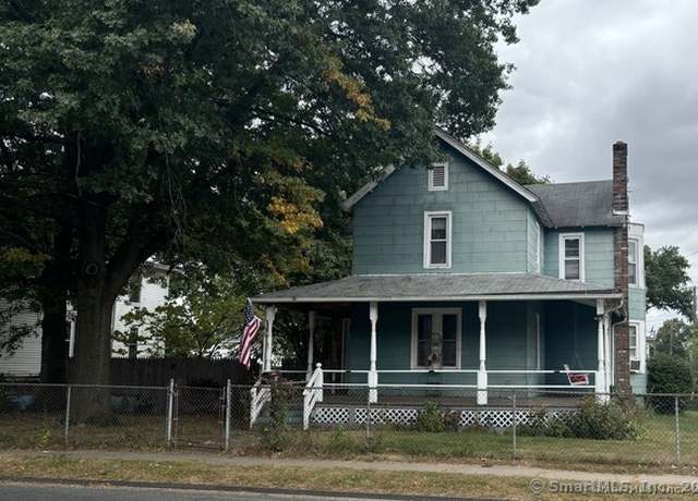 Property at 47 Elm St, East Hartford, CT 06108, 4 beds, 1.5 baths