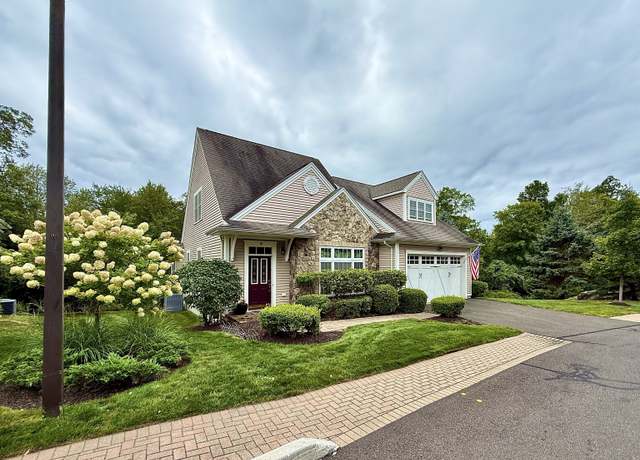 Property at 18 Fieldstone Ln #18, Beacon Falls, CT 06403, 2 beds, 2.5 baths