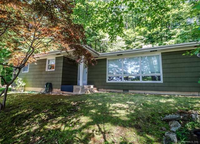 Property at 71R Mill Plain Rd, Danbury, CT 06811, 3 beds, 1.5 baths