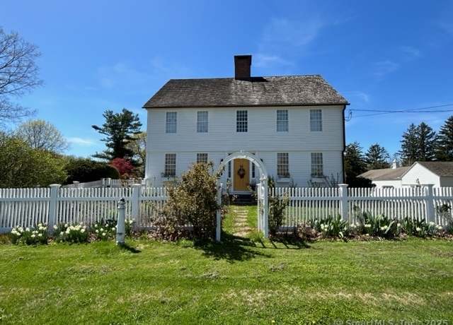 Property at 455 East St, Middletown, CT 06457, 5 beds, 2.5 baths