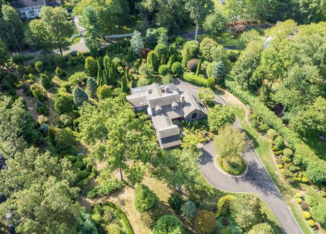 Property at 213 Marvin Ridge Rd, New Canaan, CT 06840, 4 beds, 3.5 baths