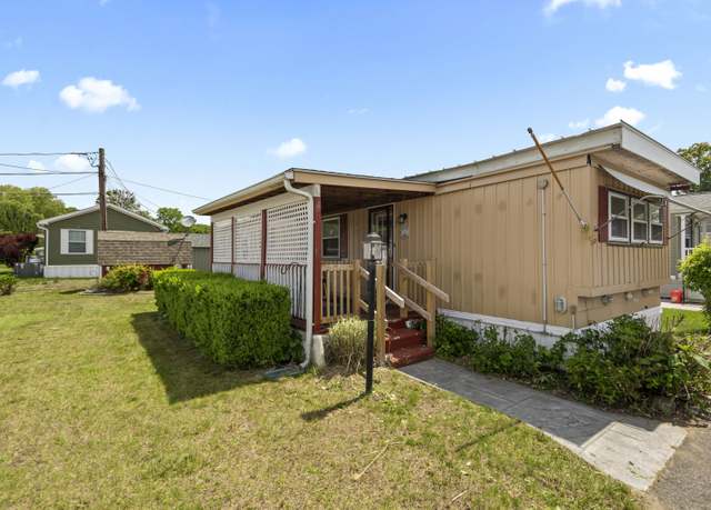 Property at 6 Kenosia West Ave Lot 31, Danbury, CT 06810, 1 bed, 1 bath