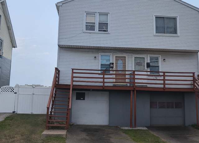 Property at 56 Bond St, Bridgeport, CT 06610, 3 beds, 1.5 baths
