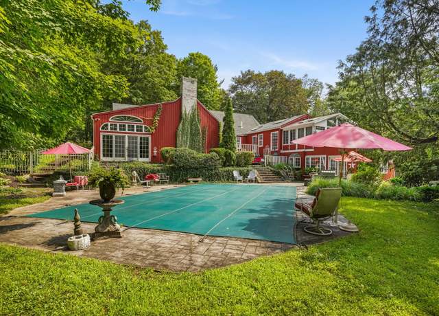 Property at 4 Whippoorwill Ln, Weston, CT 06883, 5 beds, 3 baths