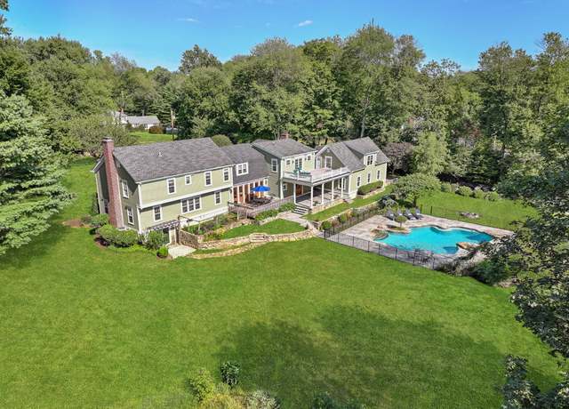 Property at 545 Shrub Oak Ln, Fairfield, CT 06824, 5 beds, 3.5 baths