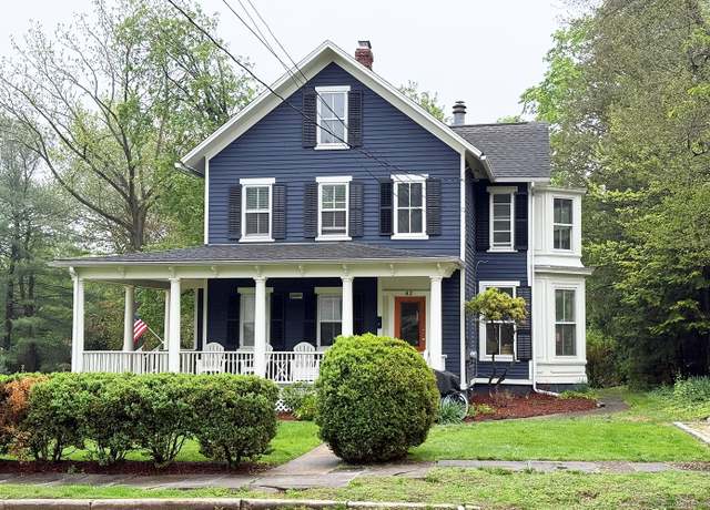Property at 62 Spruce St, Fairfield, CT 06890, 4 beds, 4 baths