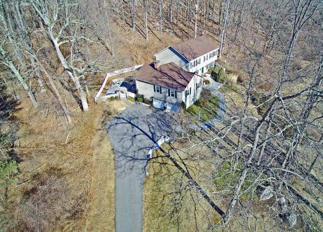 Property at 11 Limekiln Rd, Redding, CT 06896, 4 beds, 2.5 baths