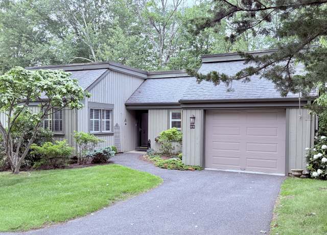 Property at 12 Heritage Crst Unit E, Southbury, CT 06488, 2 beds, 2 baths