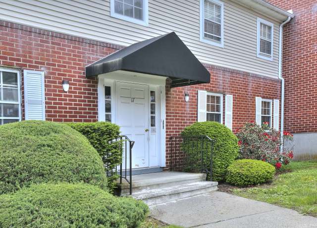 Property at 50 Greenhouse Rd Unit 17A, Bridgeport, CT 06606, 1 bed, 1 bath