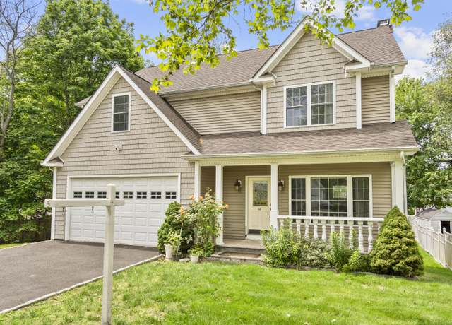 Property at 60 Grace Ln, Stratford, CT 06614, 4 beds, 3.5 baths