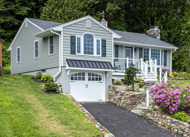 Property at 75 N Lake Shore Dr, Brookfield, CT 06804, 3 beds, 1.5 baths