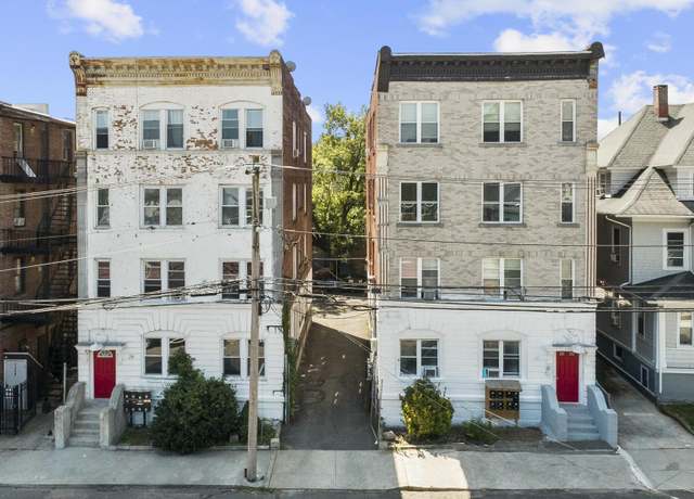 Property at 25 Whittier St, Bridgeport, CT 06605, 16 beds, 8 baths