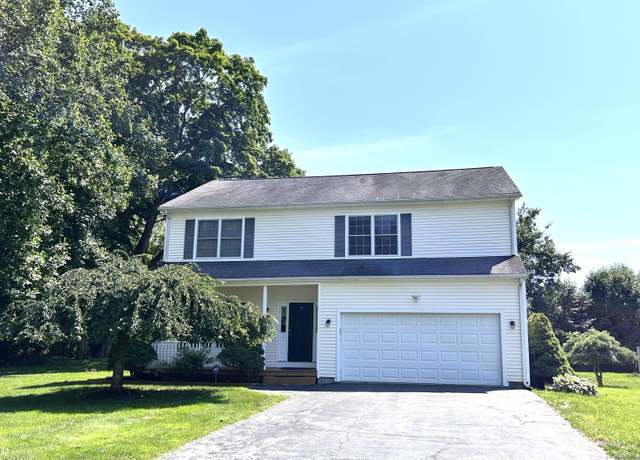 Property at 41 calloway Dr, Milford, CT 06461, 4 beds, 2.5 baths