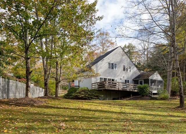 Property at 6 Juniper Ledge Ln, Salisbury, CT 06039, 4 beds, 3.5 baths