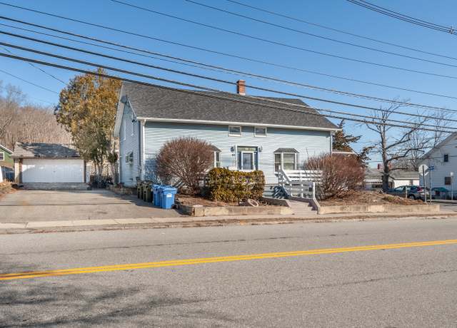 Property at 83-85 Providence St, Norwich, CT 06380, 3 beds, 2.5 baths