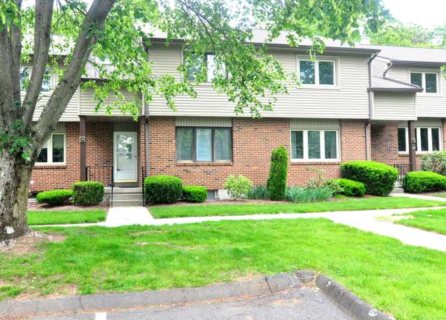 Property at 443 S Main St #34, Manchester, CT 06040, 2 beds, 2.5 baths