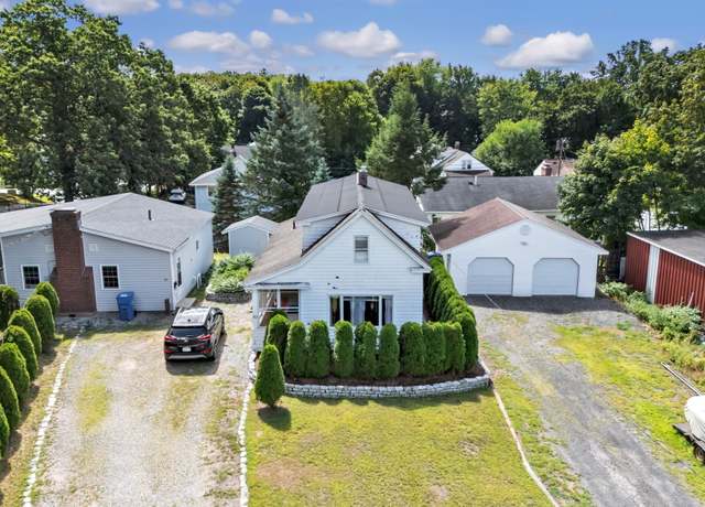 Property at 182 Bissell St, Manchester, CT 06040, 5 beds, 2 baths