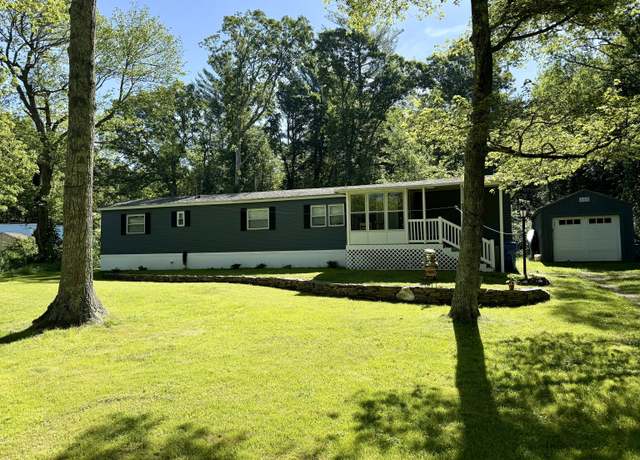 Property at 304 Bailey Hill Rd, Killingly, CT 06239, 2 beds, 2 baths