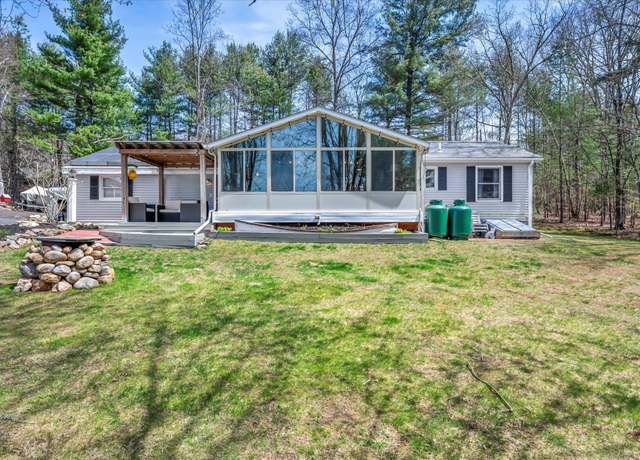 Property at 447 Stafford Rd, Mansfield, CT 06250, 3 beds, 1 bath
