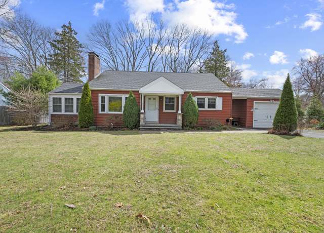 Property at 140 Woodhouse Ave, Wallingford, CT 06492, 3 beds, 1 bath
